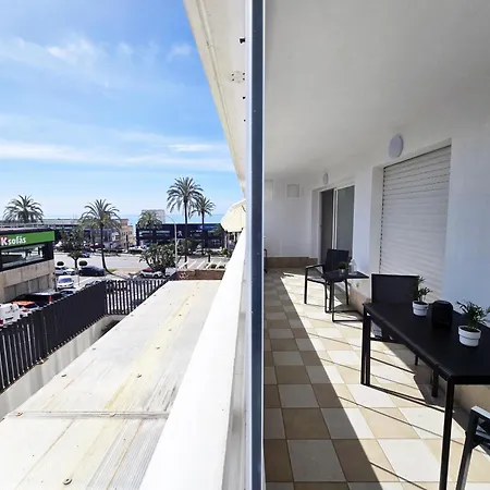 Aa Guest - La Marina Sea Views Eco Апартаменты *