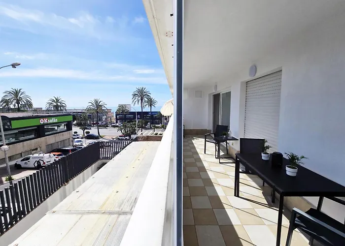 Aa Guest - La Marina Sea Views Eco Apartament *