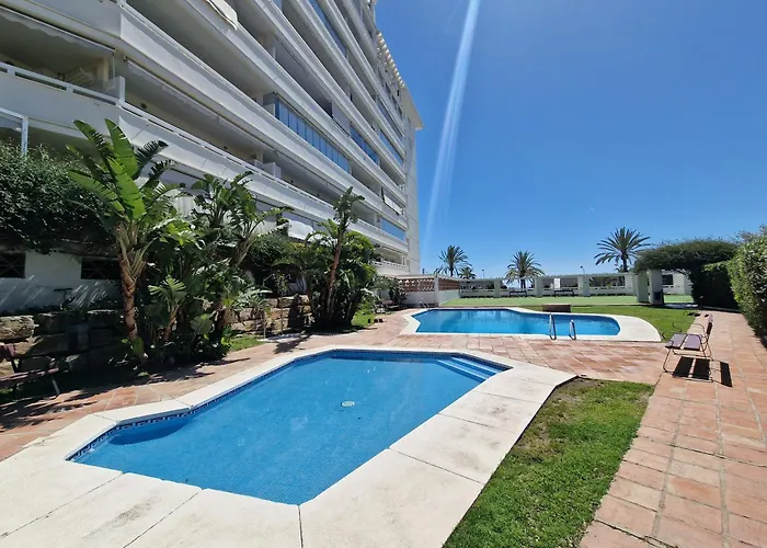 Aa Guest - La Marina Sea Views Eco شقة ماربيا